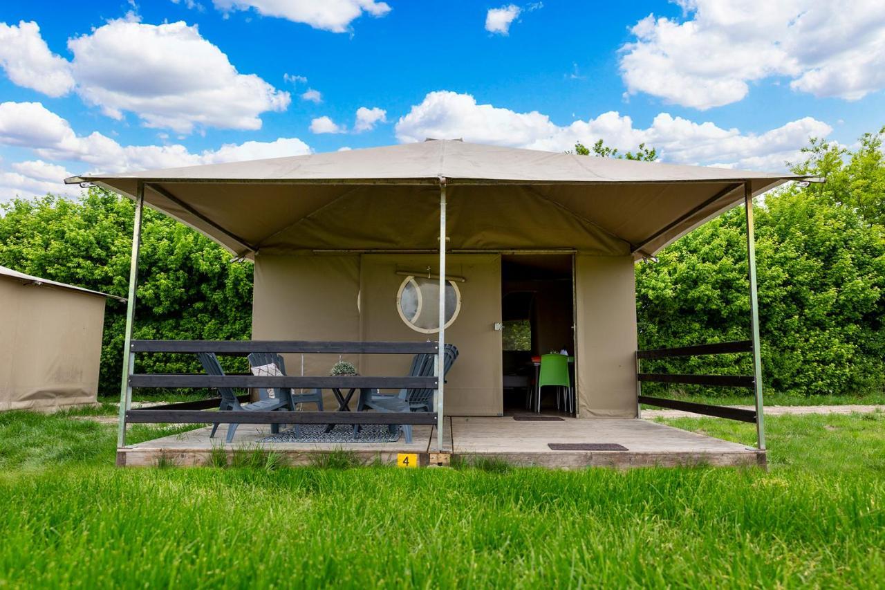 Boerderij Camping Nixhoeve Genderen Zewnętrze zdjęcie